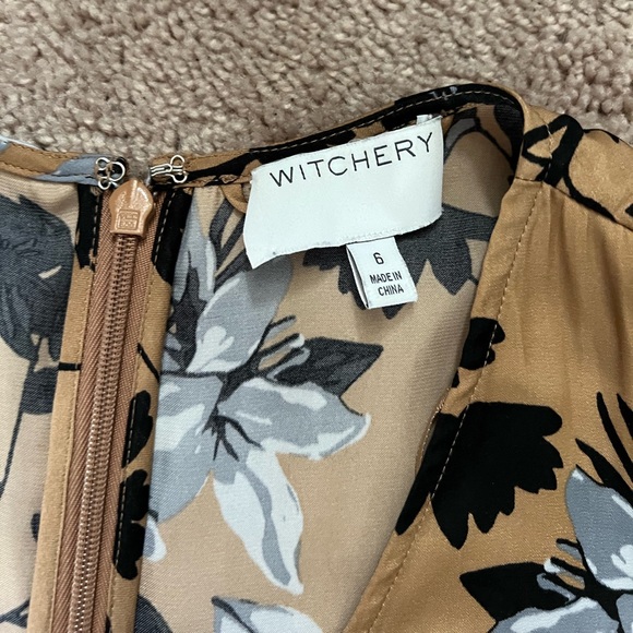 Witchery Floral Dress - Picture 6 of 9